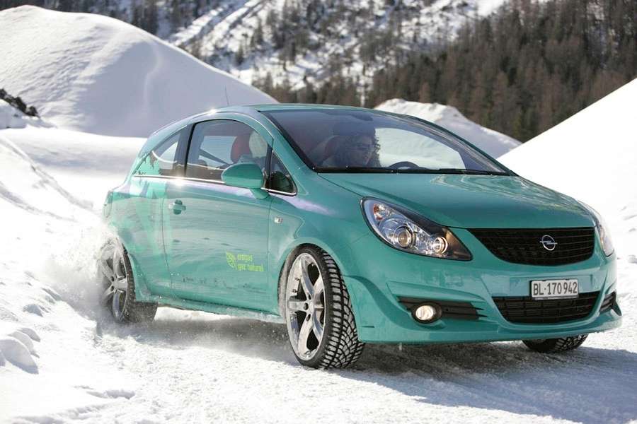 Opel_2007_Corsa_CNG_Erdgas_Antrieb.jpg