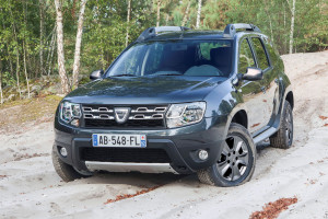 Dacia_Duster_Facelift_IAA_2013_1